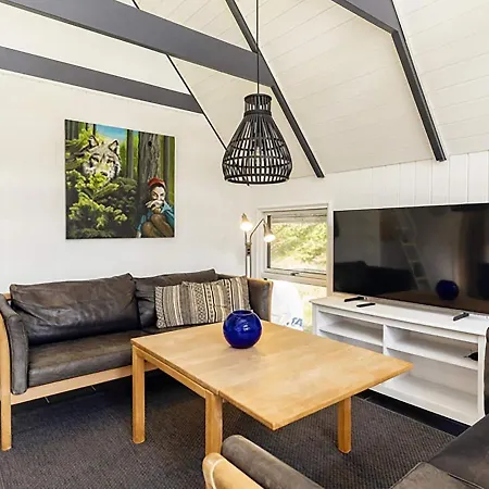 Four-bedroom In 39 Holiday home Blavand