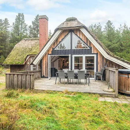 Luxury Retreat In Дом отдыха *