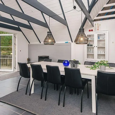 Luxury Retreat In *